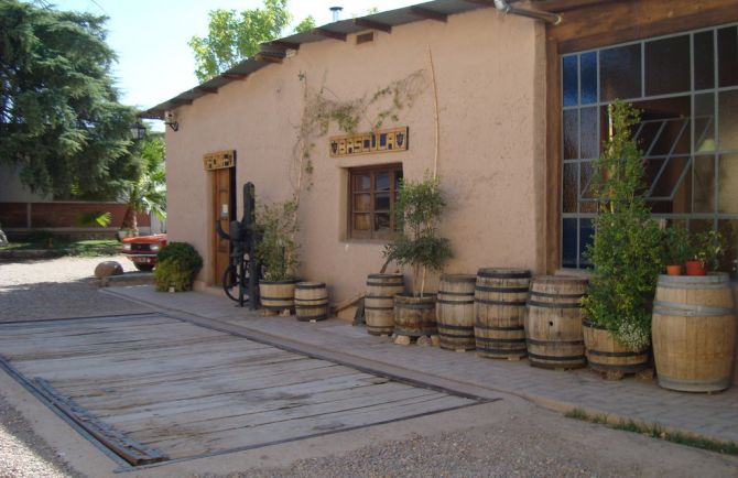 Bodegas Medio Dia3 